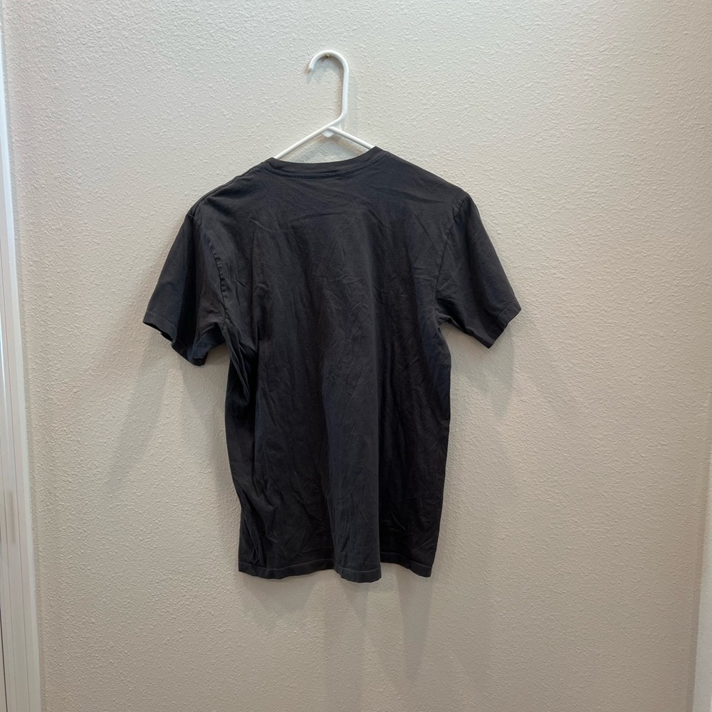 Black Graphic Tee with Skull Design Size Medium - Picture 5 of 7